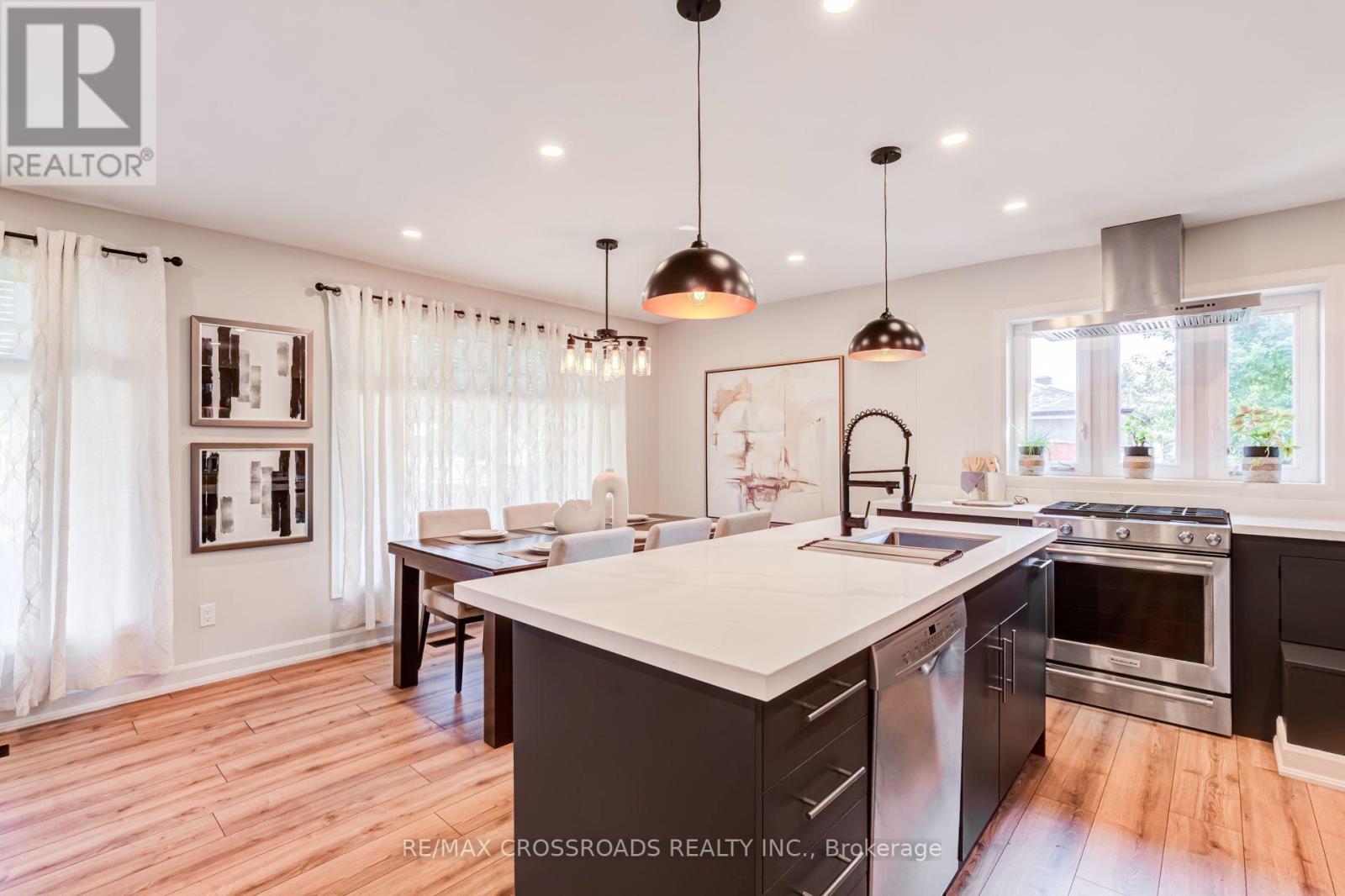 49 Clementine Square, Toronto, Ontario  M1G 2V9 - Photo 10 - E13631472
