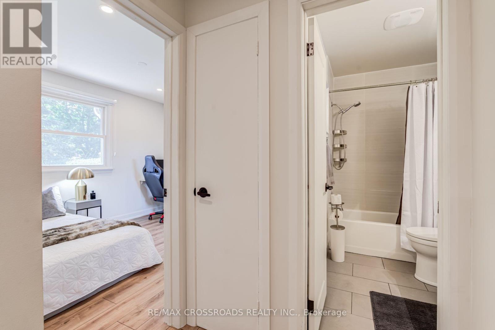 49 Clementine Square, Toronto, Ontario  M1G 2V9 - Photo 18 - E13631472