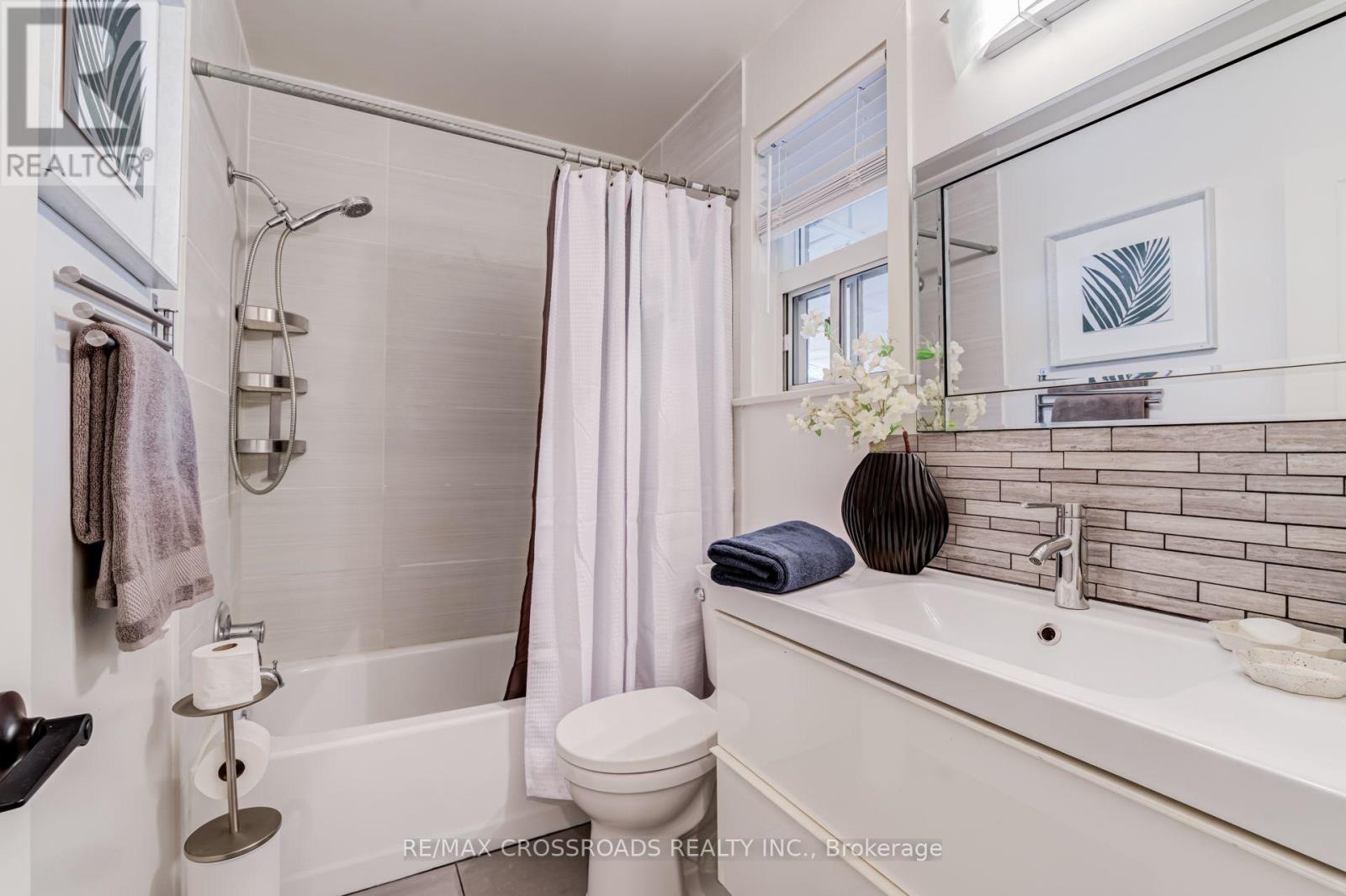 49 Clementine Square, Toronto, Ontario  M1G 2V9 - Photo 19 - E13631472