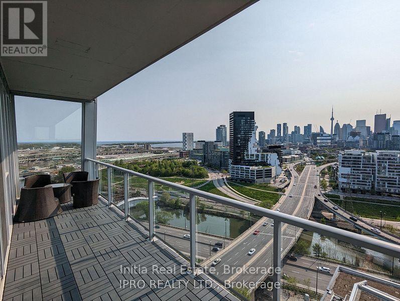 1907 - 15 Baseball Place, Toronto, Ontario  M4M 0E6 - Photo 2 - E13631496