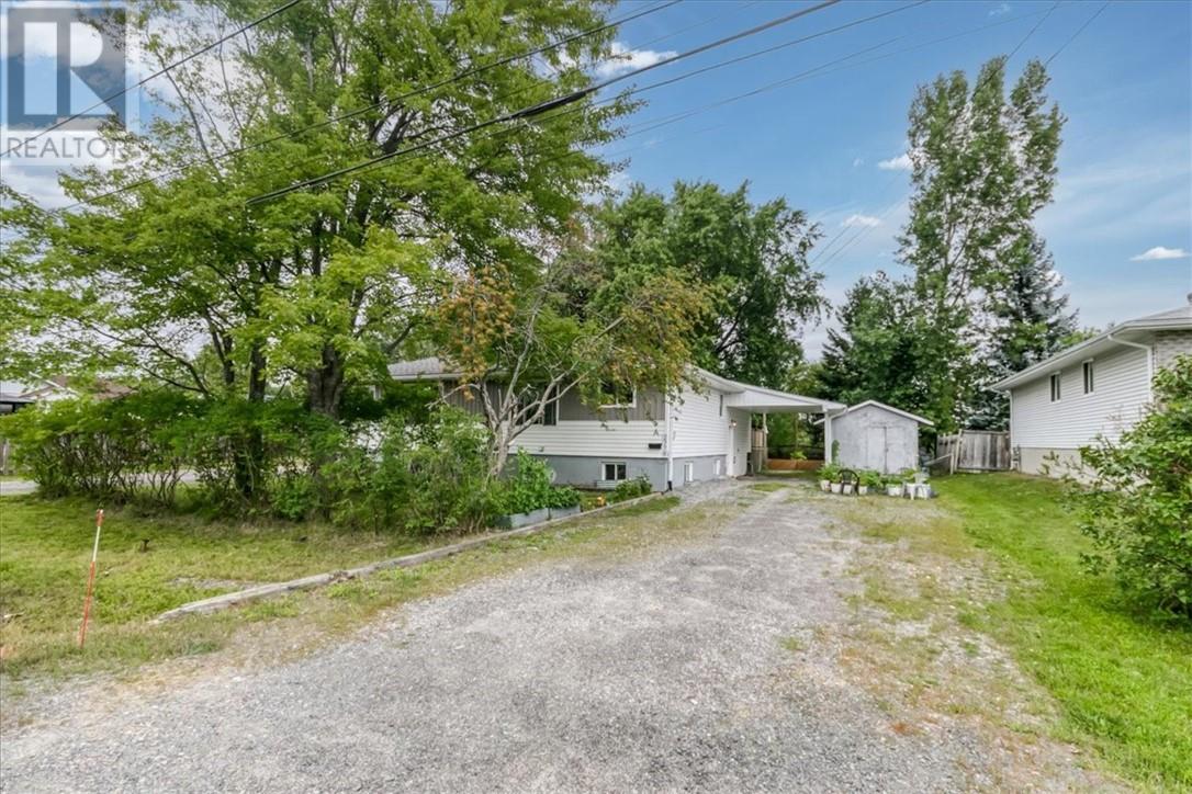 2778 Raymond, Greater Sudbury, Ontario  P3B 3C0 - Photo 4 - 2129583