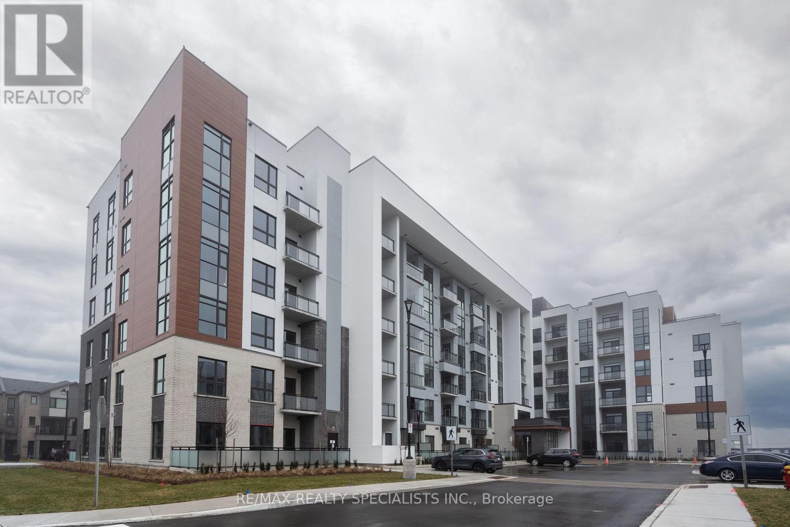 415 - 470 GORDON KRANTZ AVENUE, Milton, Ontario