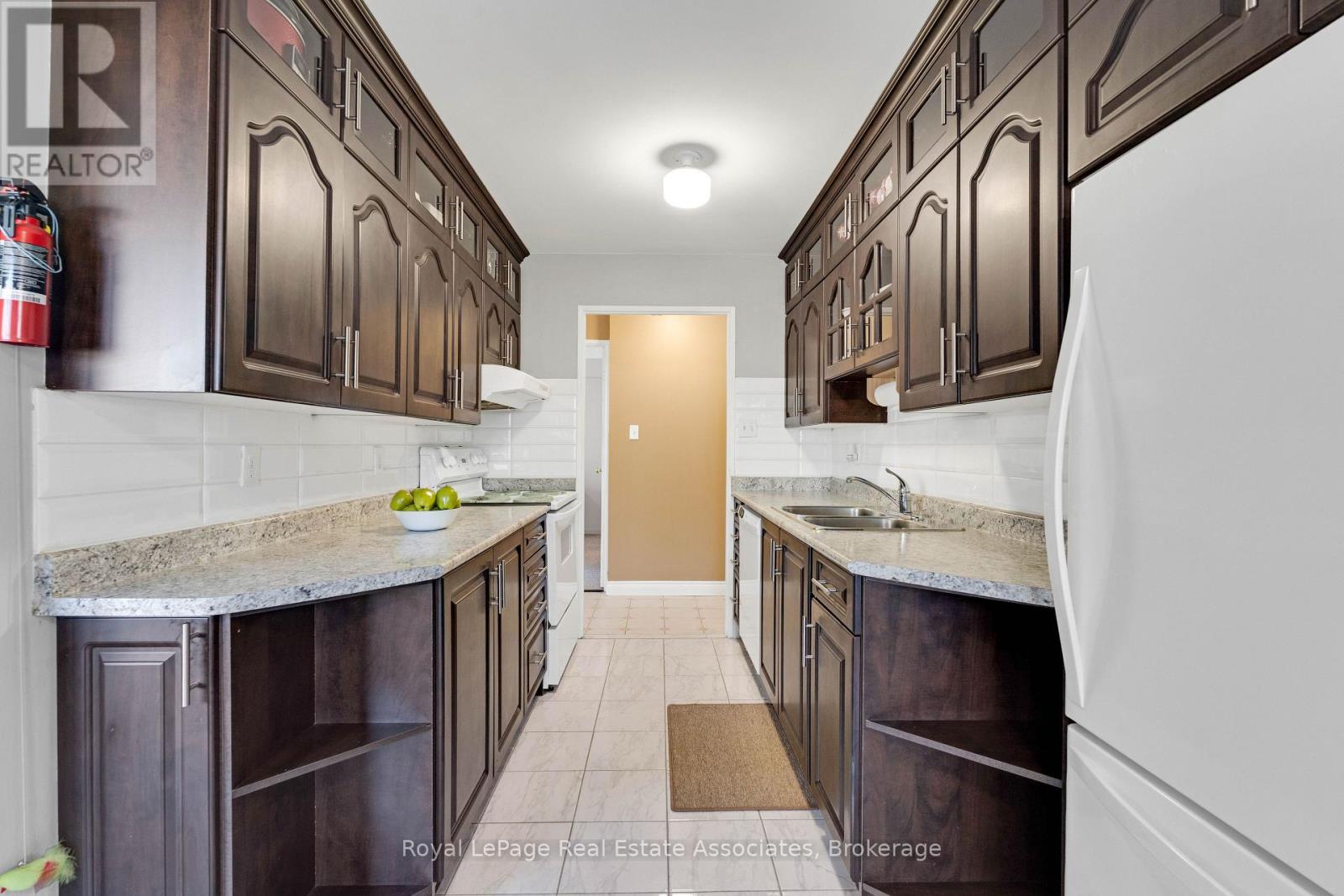 912 - 50 Elm Drive E, Mississauga, Ontario L5A 3X2 - Photo 10 - W13625736