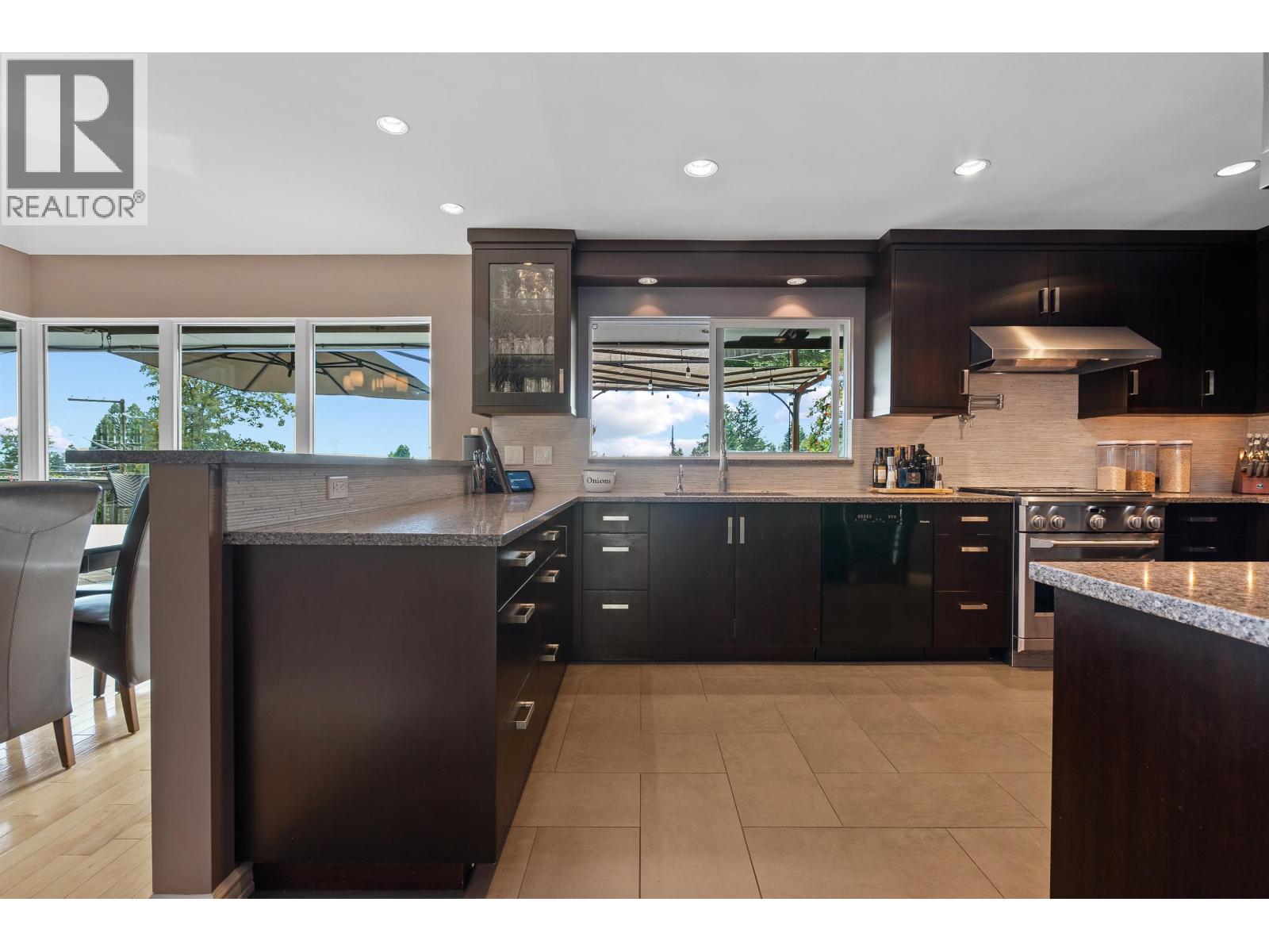 3883 Delbrook Avenue, North Vancouver, British Columbia  V7N 3Z7 - Photo 5 - R3151916