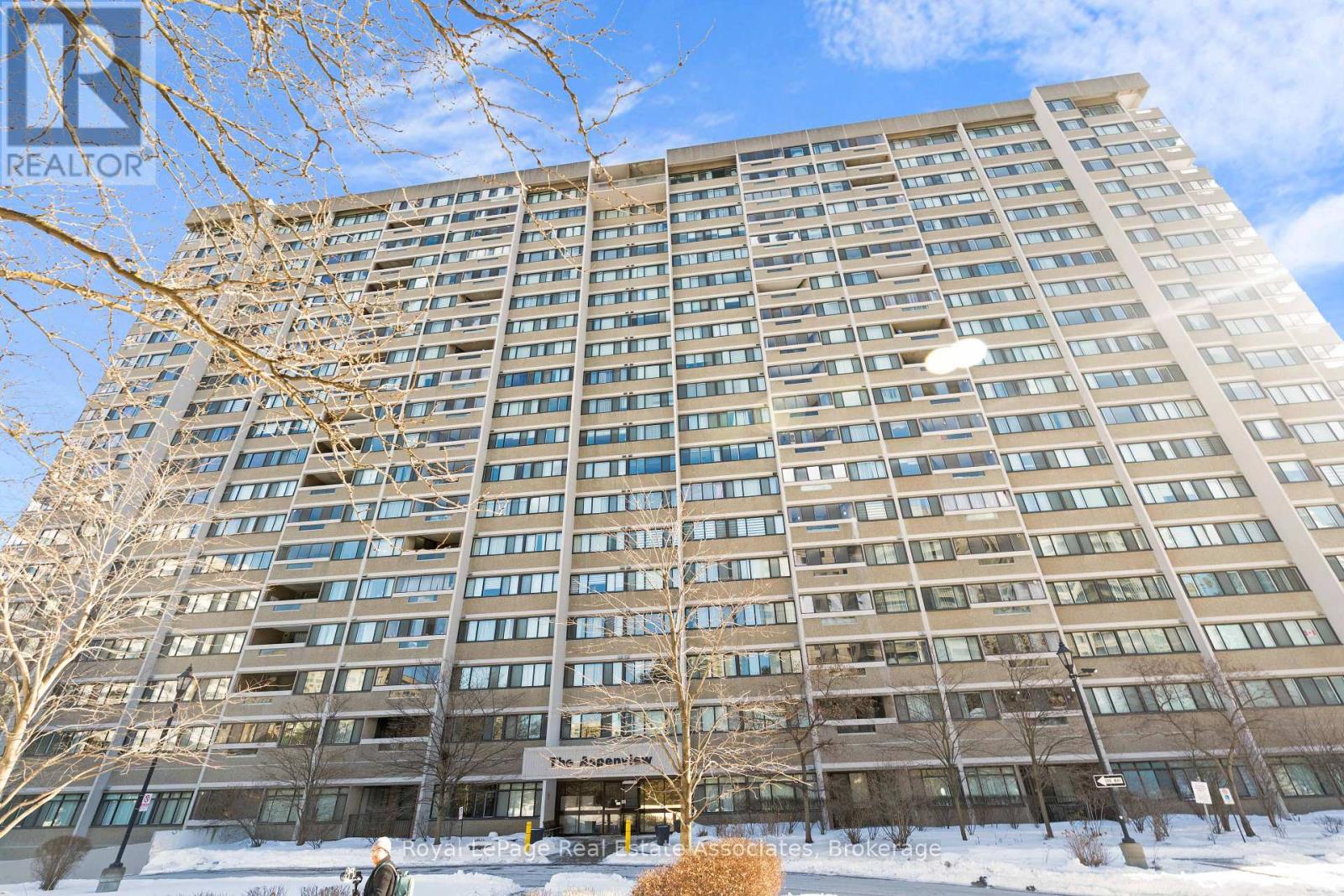 912 - 50 ELM DRIVE E, Mississauga, Ontario