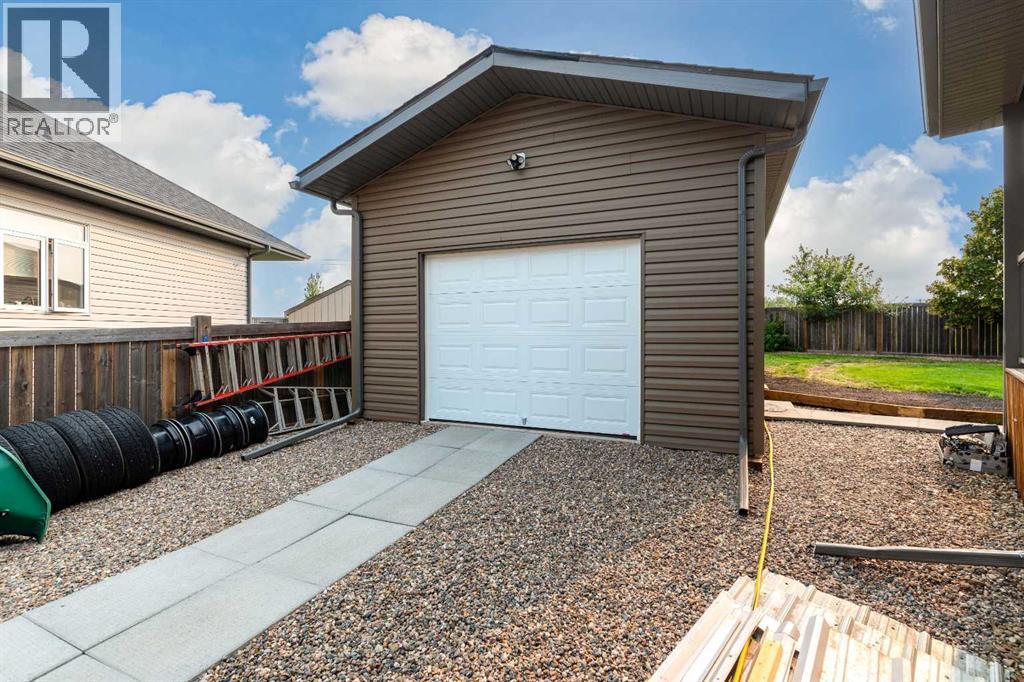 1306 52c Avenue, Lloydminster, Alberta  T9V 3L4 - Photo 33 - A2332498