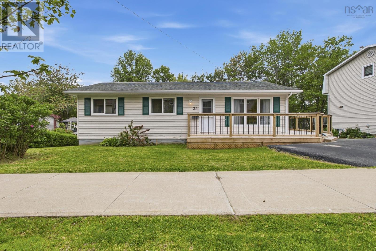 35 Smokey Drive, Lower Sackville, Nova Scotia