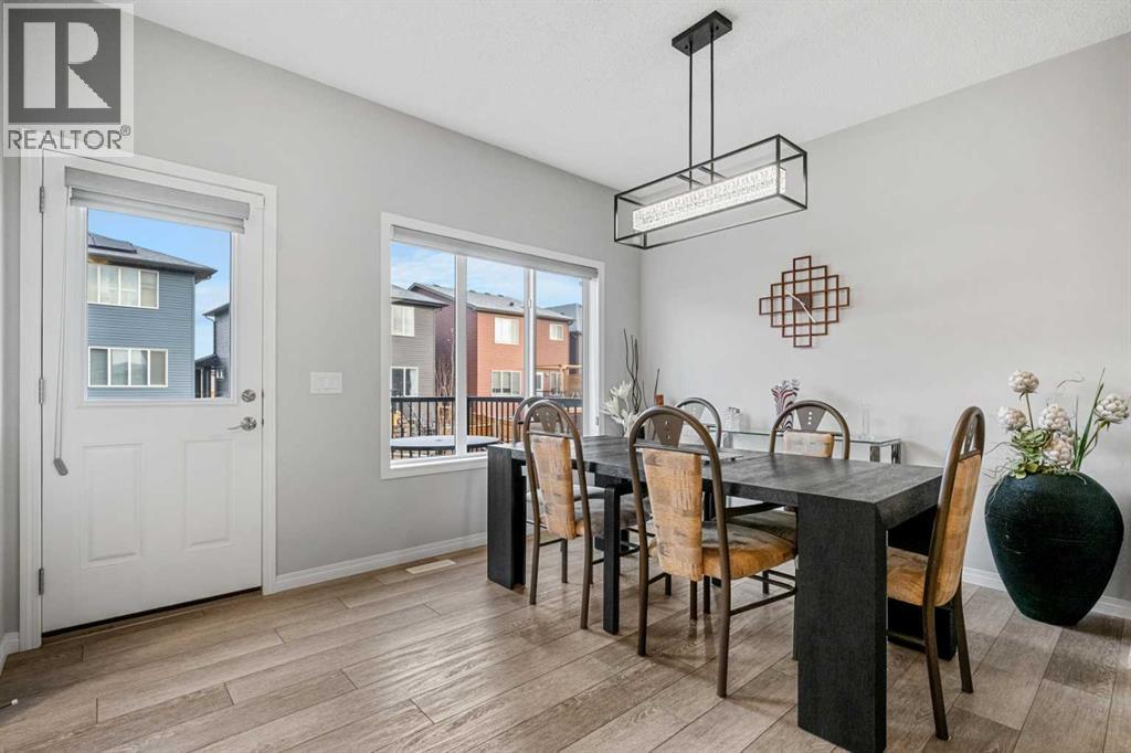 1020 Chinook Gate Heath SW, Airdrie, Alberta  T4B 5C9 - Photo 8 - A2330789