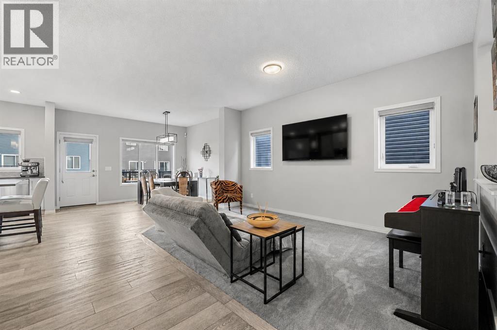1020 Chinook Gate Heath SW, Airdrie, Alberta  T4B 5C9 - Photo 10 - A2330789