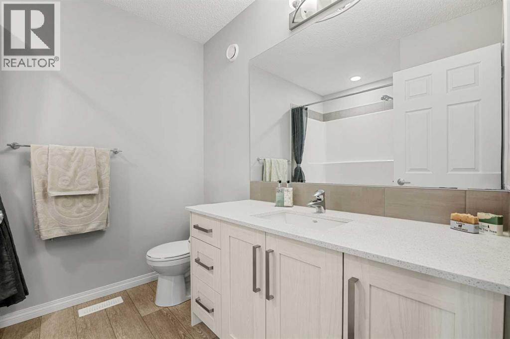 1020 Chinook Gate Heath SW, Airdrie, Alberta  T4B 5C9 - Photo 31 - A2330789