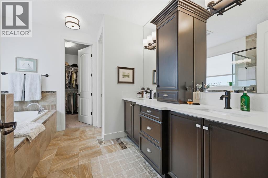 8 Cimarron Estates Gate, Okotoks, Alberta  T0L 0A0 - Photo 14 - A2333099