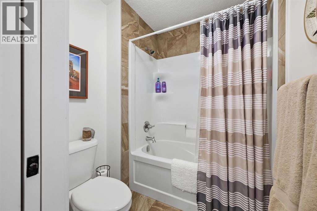 8 Cimarron Estates Gate, Okotoks, Alberta  T0L 0A0 - Photo 23 - A2333099