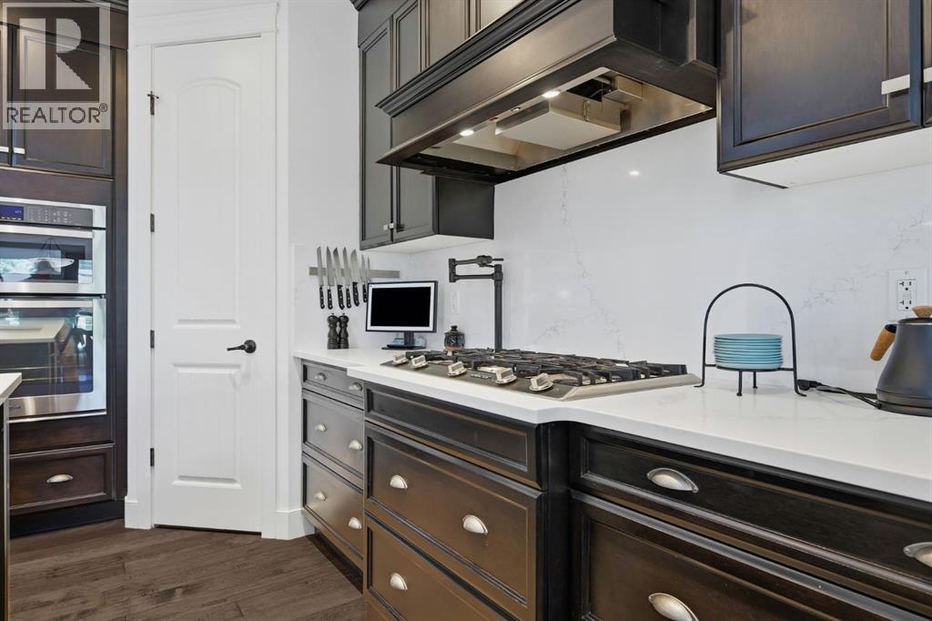 8 Cimarron Estates Gate, Okotoks, Alberta  T0L 0A0 - Photo 8 - A2333099