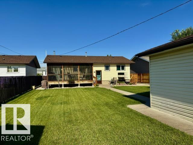 5817 52 St, Vegreville, Alberta  T9C 1J2 - Photo 1 - E4497715