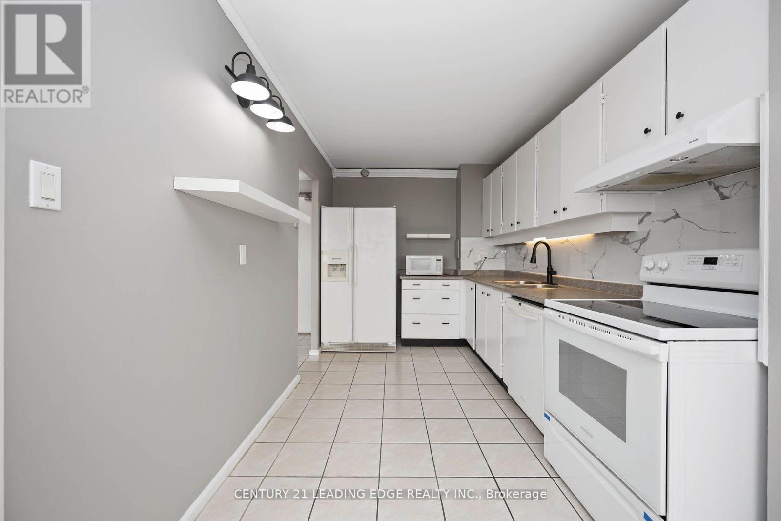 1604 - 735 Don Mills Road, Toronto, Ontario  M3C 1S9 - Photo 6 - C13560352