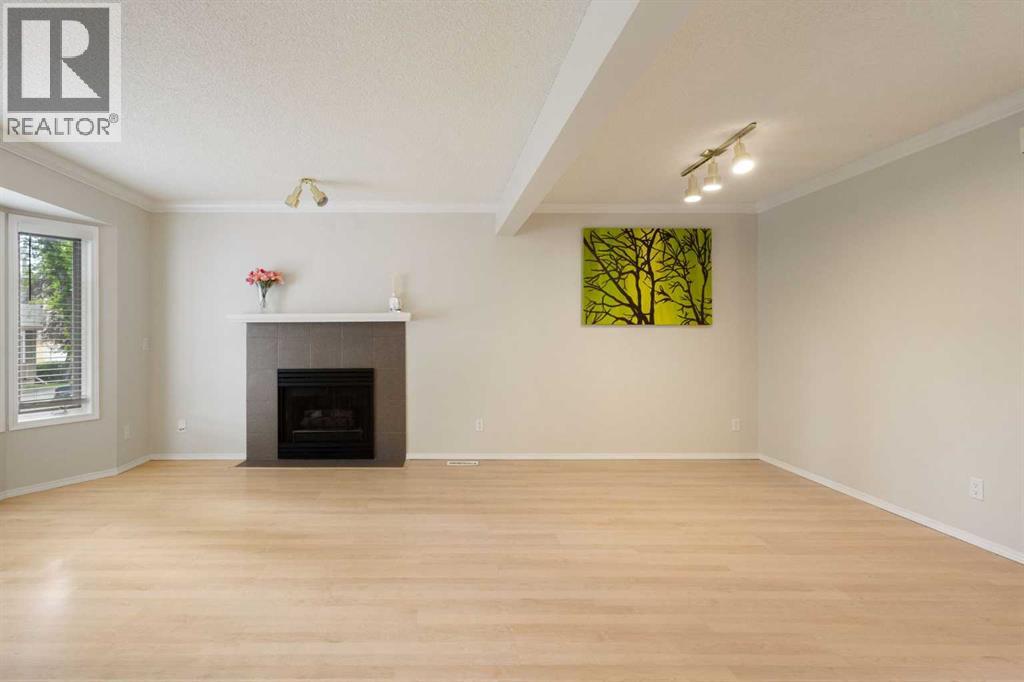 17 Patina Park SW, Calgary, Alberta  T3H 3E1 - Photo 8 - A2327853