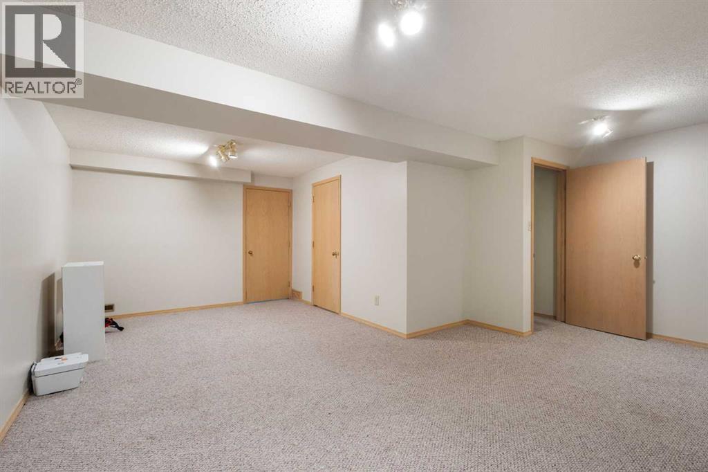 17 Patina Park SW, Calgary, Alberta  T3H 3E1 - Photo 30 - A2327853