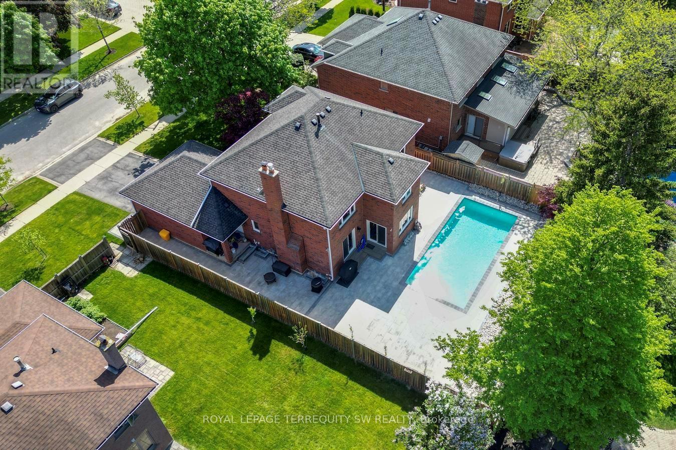 2025 Parklane Crescent, Burlington, Ontario  L7M 3V6 - Photo 45 - W13162956