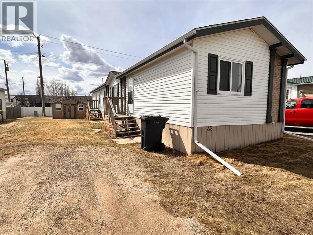 318-349 Railway Avenue, Duchess, Alberta  T0J 0Z0 - Photo 1 - A2292615