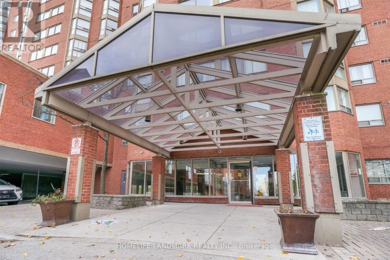 901 - 2460 Eglinton Avenue E, Toronto, Ontario M1K 5J7 - Photo 3 - E13581978