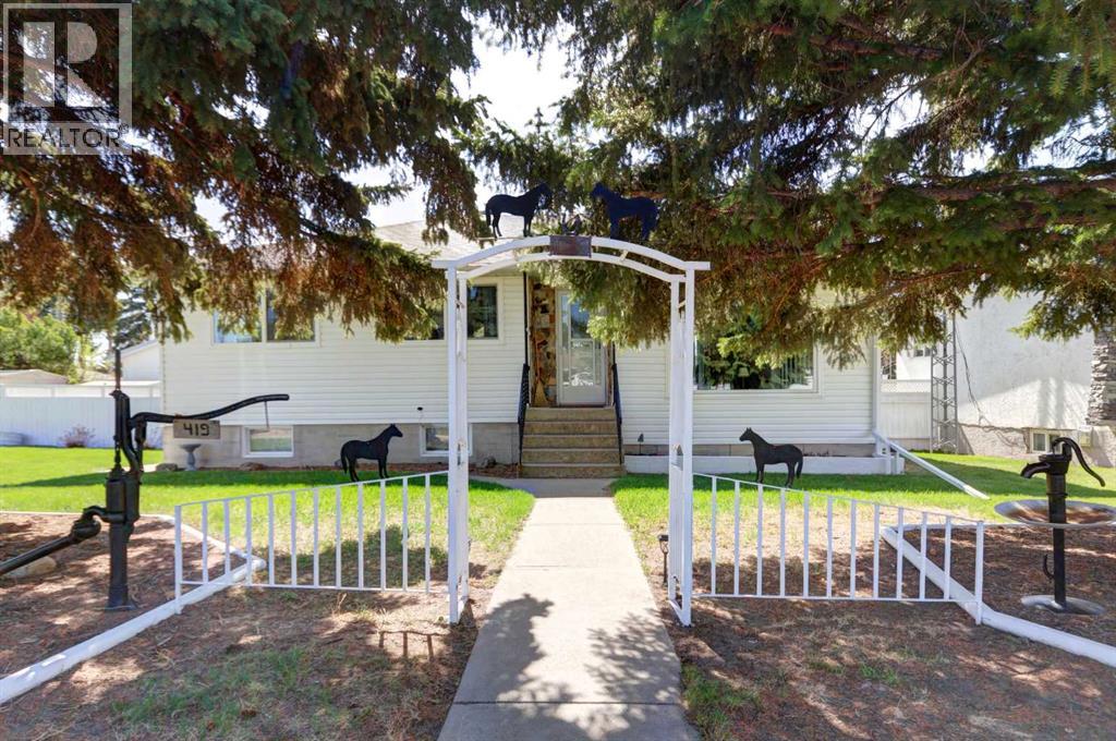 419 2 Street N, Vulcan, Alberta