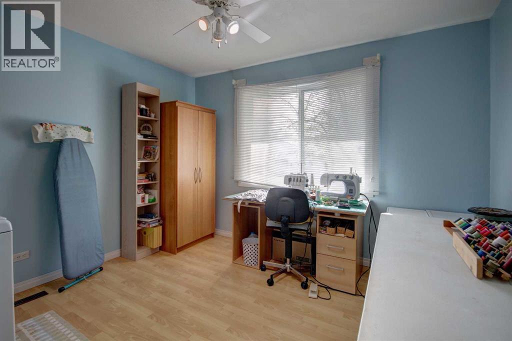 419 2 Street N, Vulcan, Alberta  T0L 2B0 - Photo 18 - A2309970