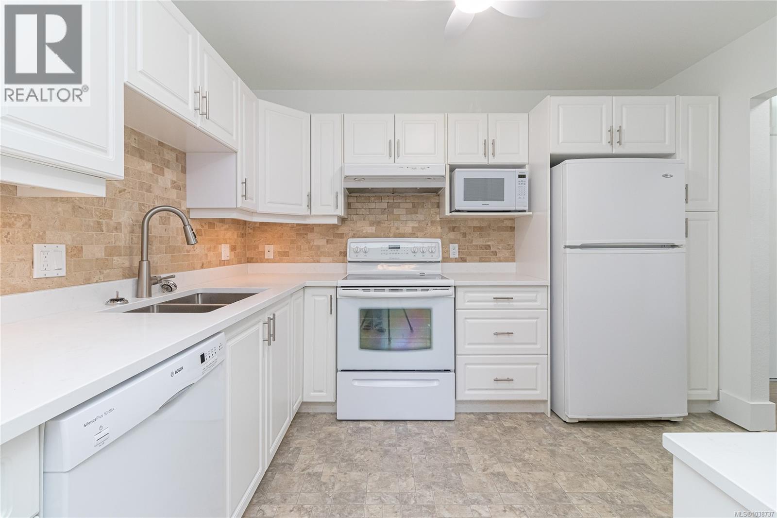310 73 Gorge Rd W, Saanich, British Columbia  V9A 1L9 - Photo 17 - 1038737