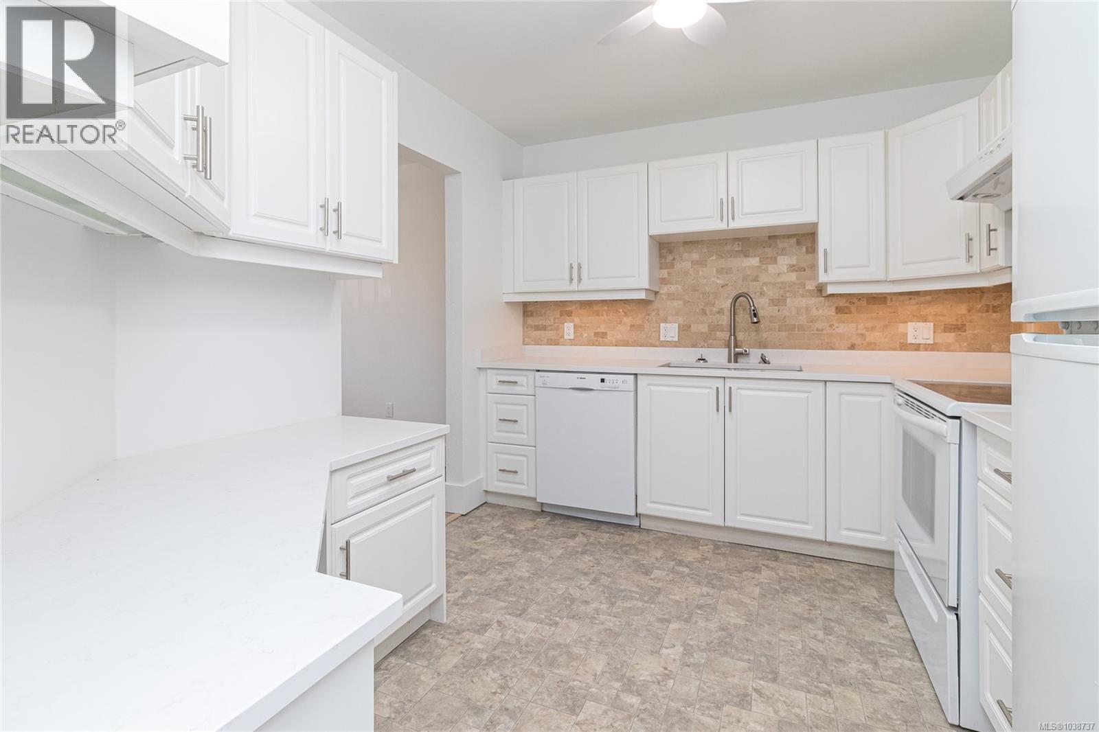 310 73 Gorge Rd W, Saanich, British Columbia  V9A 1L9 - Photo 16 - 1038737