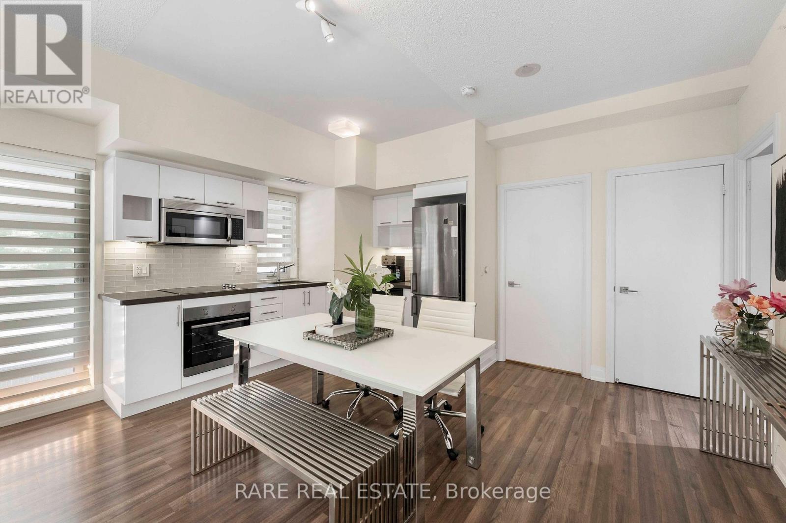 E113 - 555 Wilson Avenue, Toronto, Ontario  M3H 0C5 - Photo 11 - C13631558
