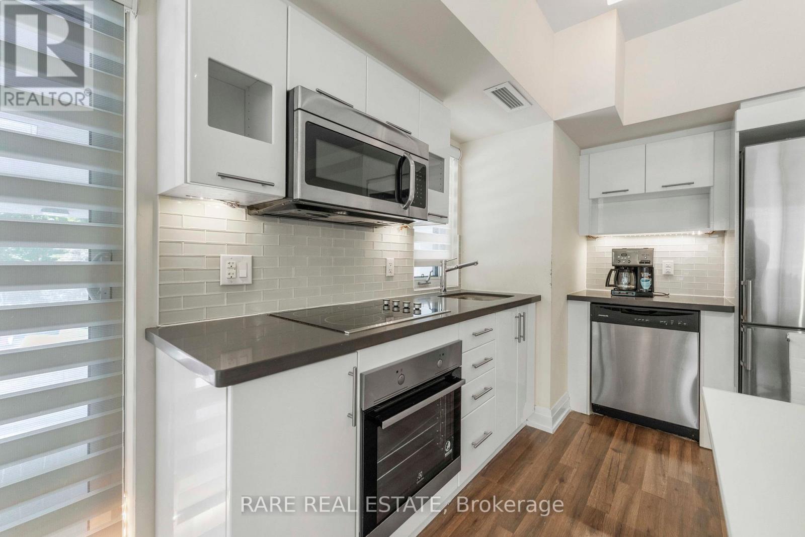 E113 - 555 Wilson Avenue, Toronto, Ontario  M3H 0C5 - Photo 13 - C13631558