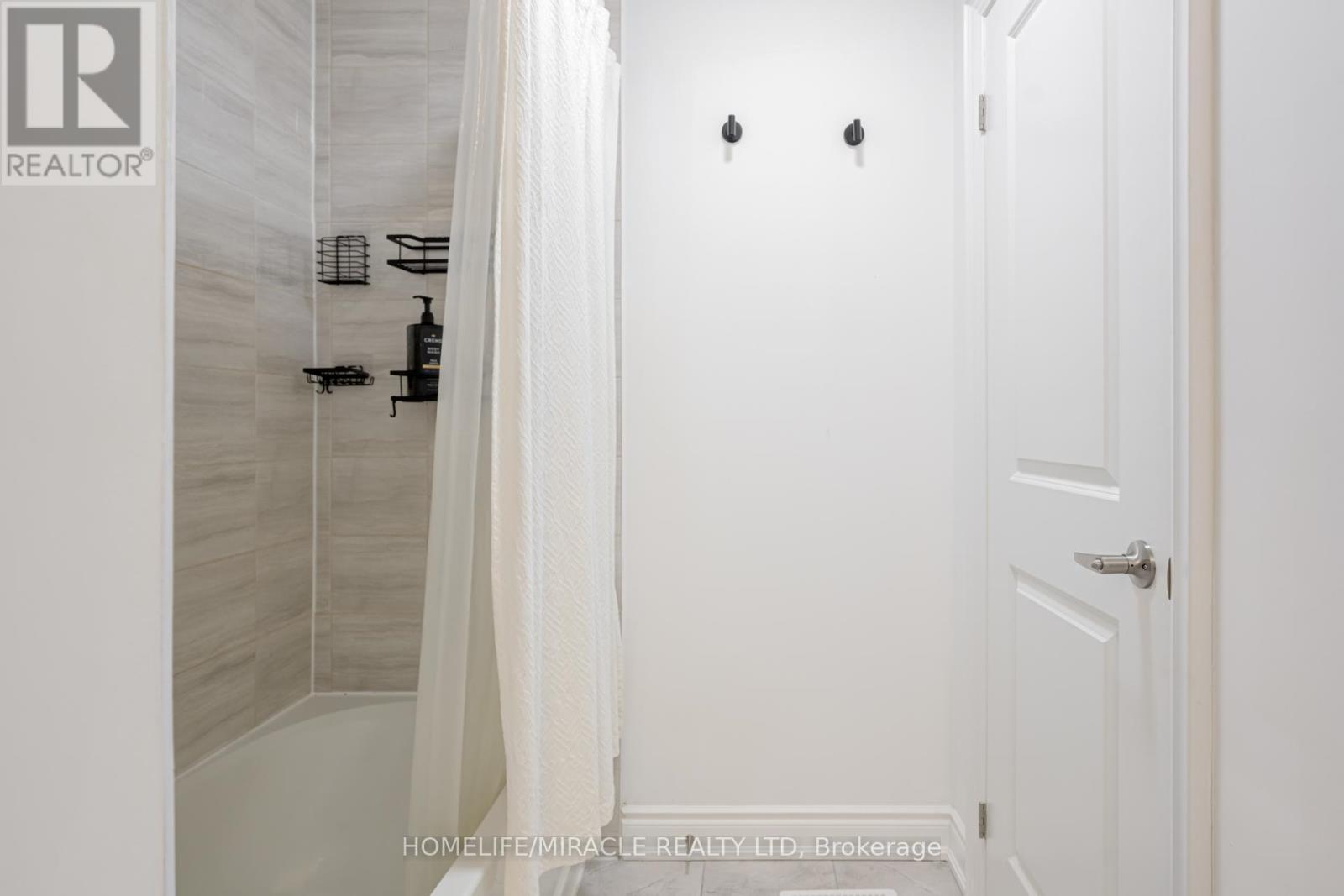 6 Pumpkin Corner Crescent, Barrie, Ontario  L9J 0T6 - Photo 40 - S13631548