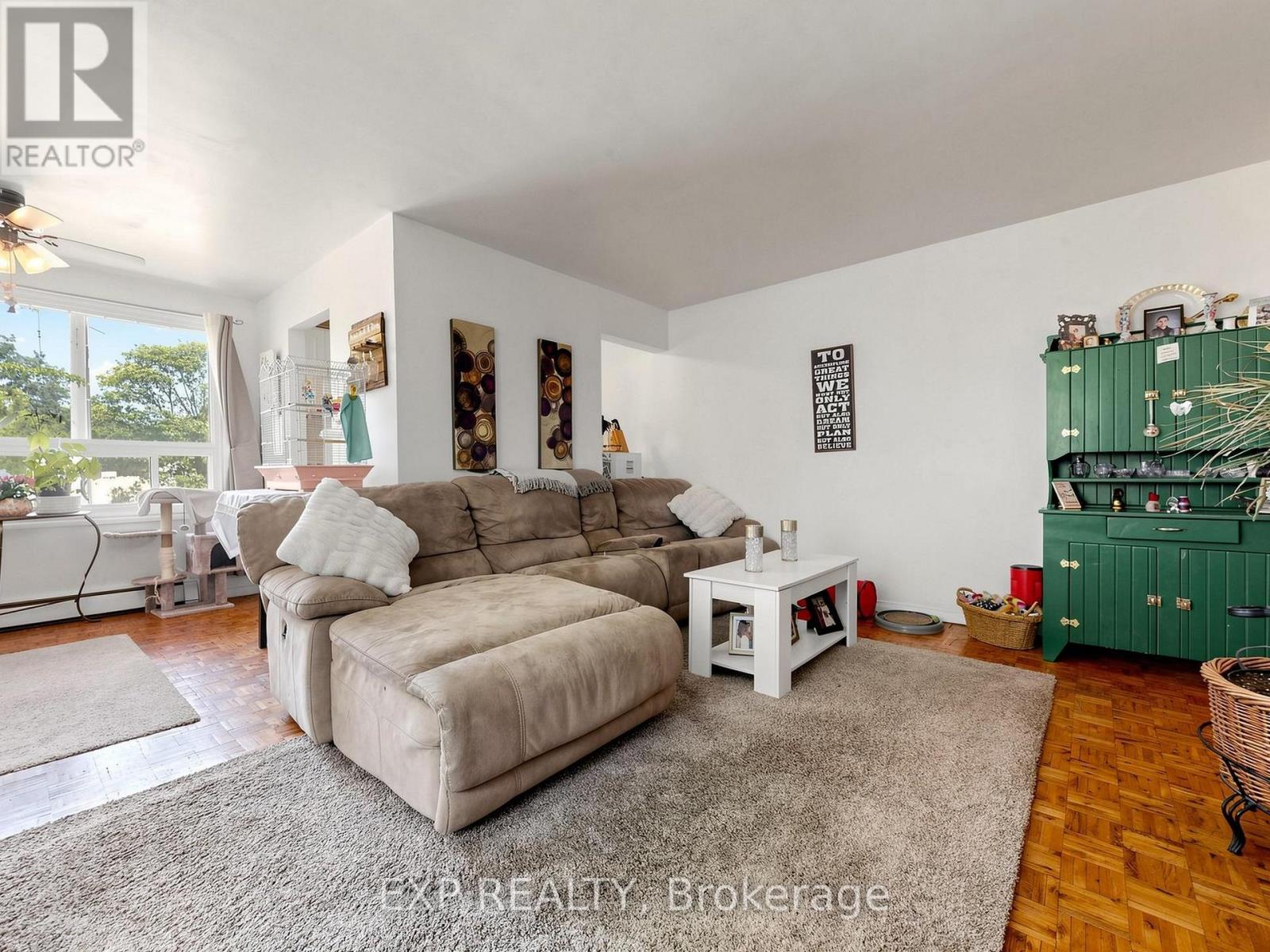 89 Donald Street, Barrie, Ontario  L4N 1E6 - Photo 4 - S13631598