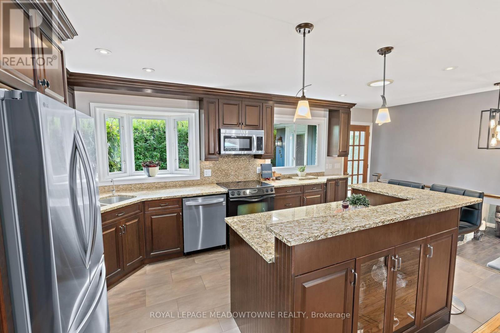 33 Fagan Drive, Halton Hills, Ontario  L7G 4P4 - Photo 12 - W13628882