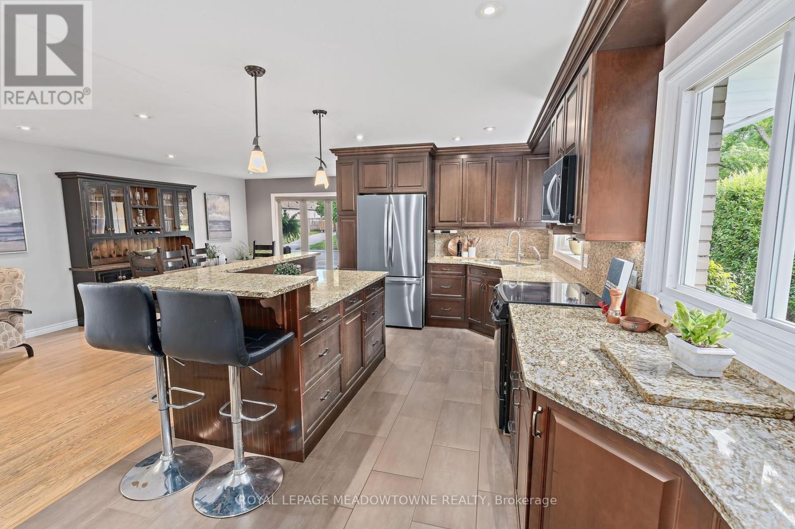 33 Fagan Drive, Halton Hills, Ontario  L7G 4P4 - Photo 14 - W13628882