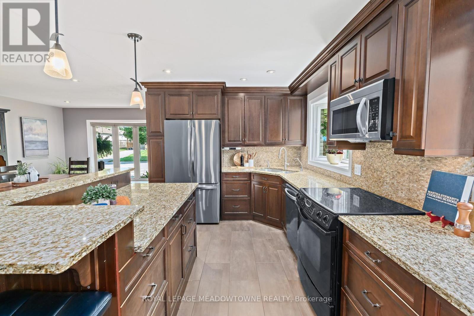 33 Fagan Drive, Halton Hills, Ontario  L7G 4P4 - Photo 15 - W13628882
