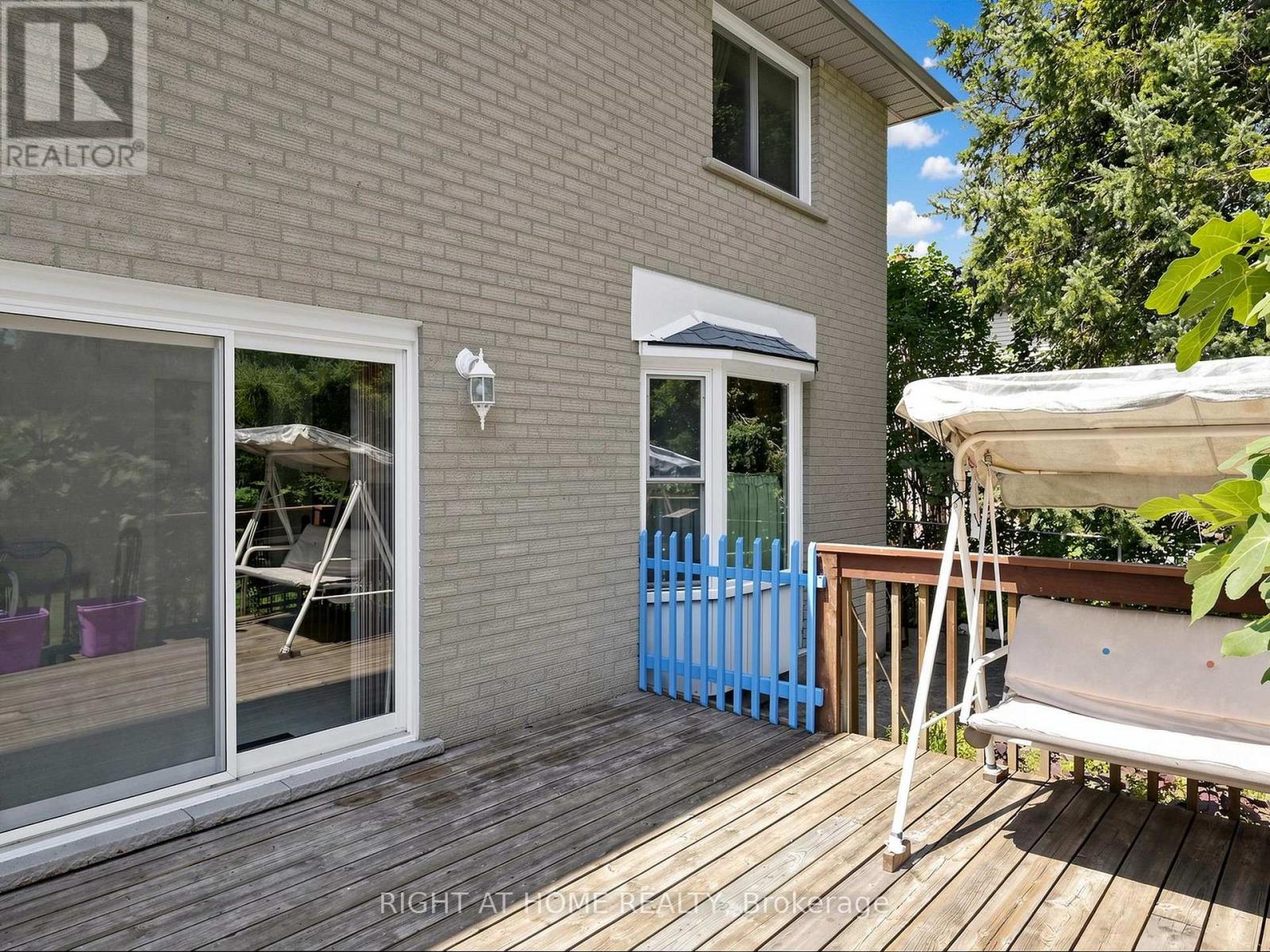 138 Strawberry Drive, Hamilton, Ontario  L8E 4R7 - Photo 35 - X13631576
