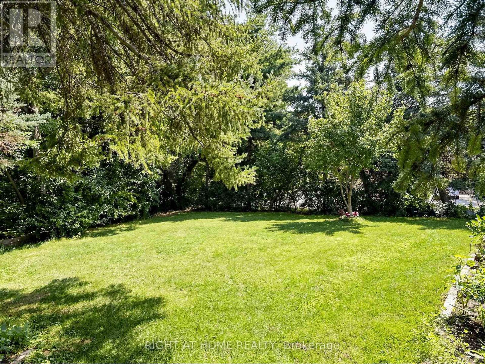 138 Strawberry Drive, Hamilton, Ontario  L8E 4R7 - Photo 37 - X13631576
