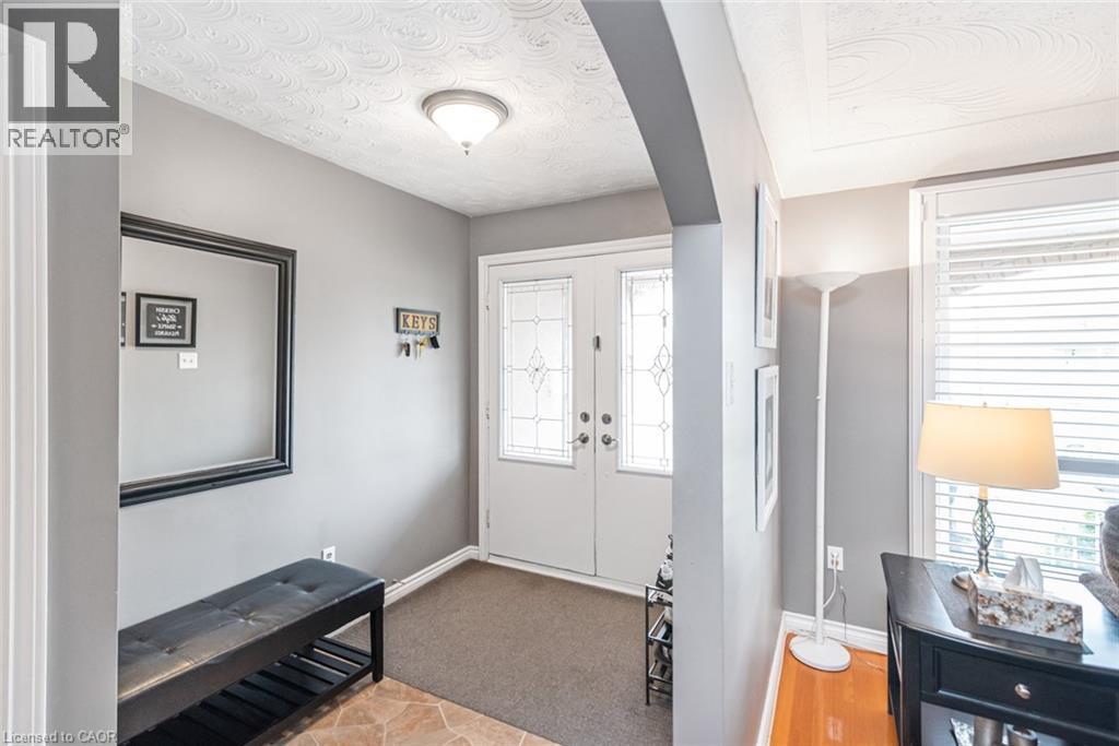 366 Berkindale Drive, Hamilton, Ontario  L8E 3T8 - Photo 5 - 40835949