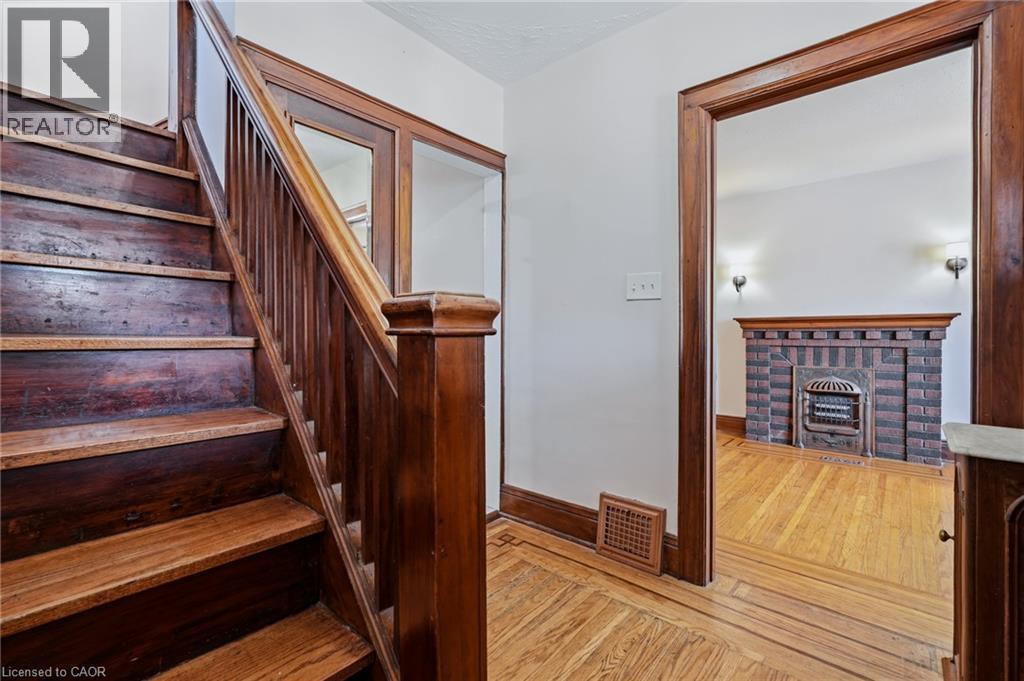 252 Fairfield Avenue, Hamilton, Ontario  L8H 5H6 - Photo 7 - 40850794