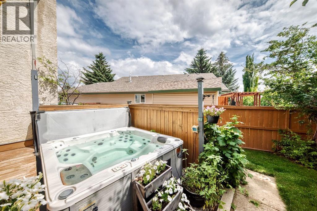 81 Sandalwood Court NW, Calgary, Alberta  T3K 4B7 - Photo 22 - A2331272