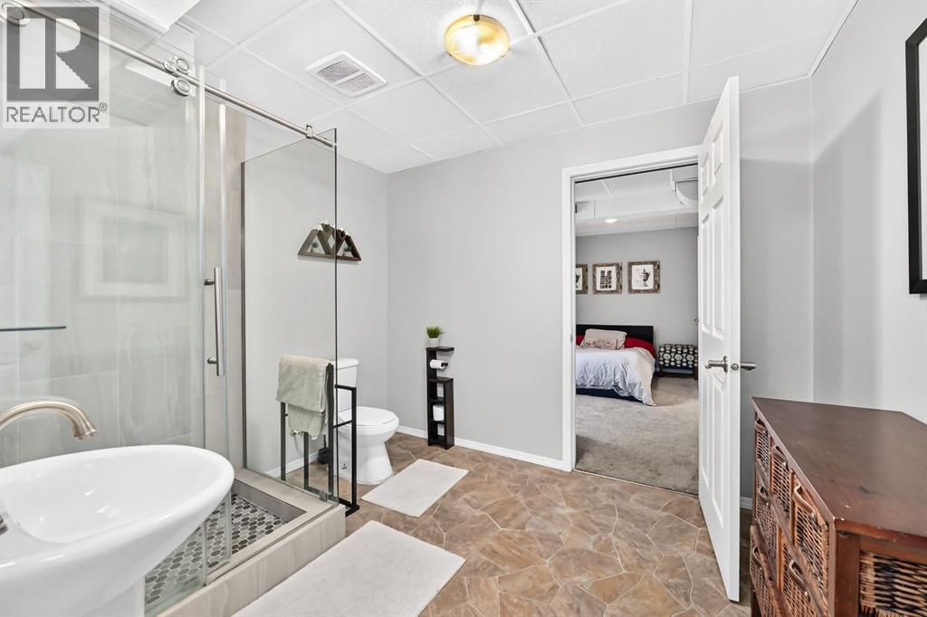 81 Sandalwood Court NW, Calgary, Alberta  T3K 4B7 - Photo 42 - A2331272