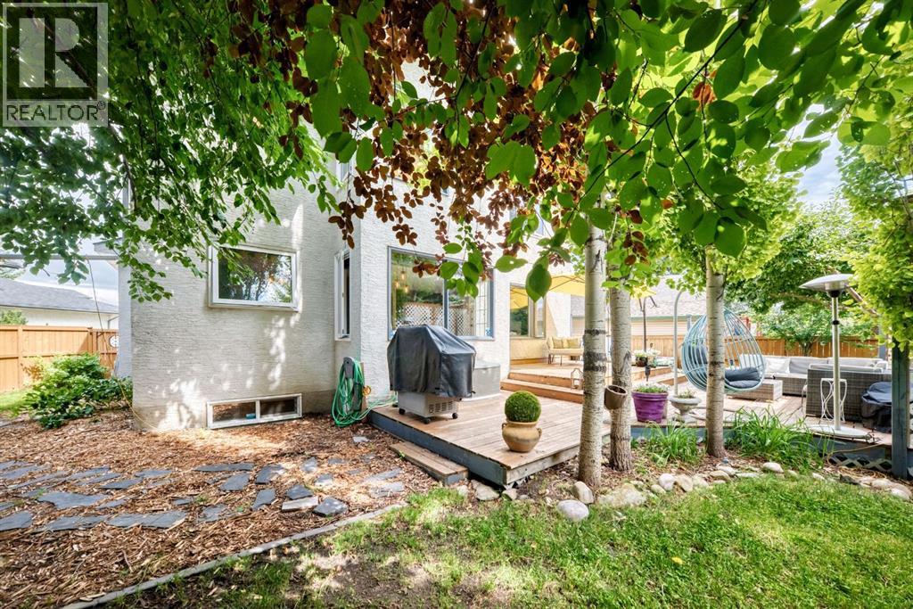 81 Sandalwood Court NW, Calgary, Alberta  T3K 4B7 - Photo 46 - A2331272