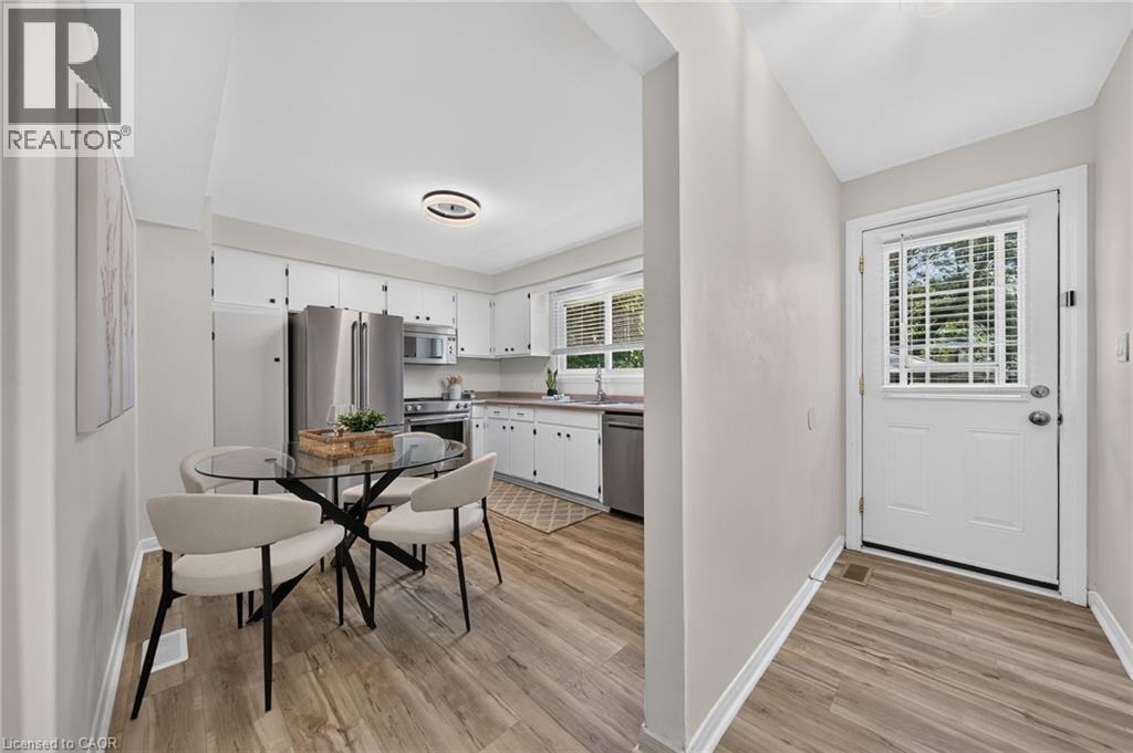 21 Coachwood Road, Brantford, Ontario  N3R 3R5 - Photo 7 - 40846990