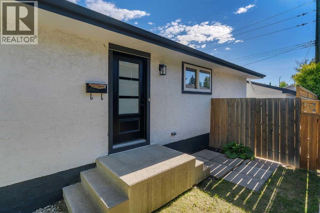 8059 Huntington Street NE, Calgary, Alberta  T2K 5B8 - Photo 4 - A2331395