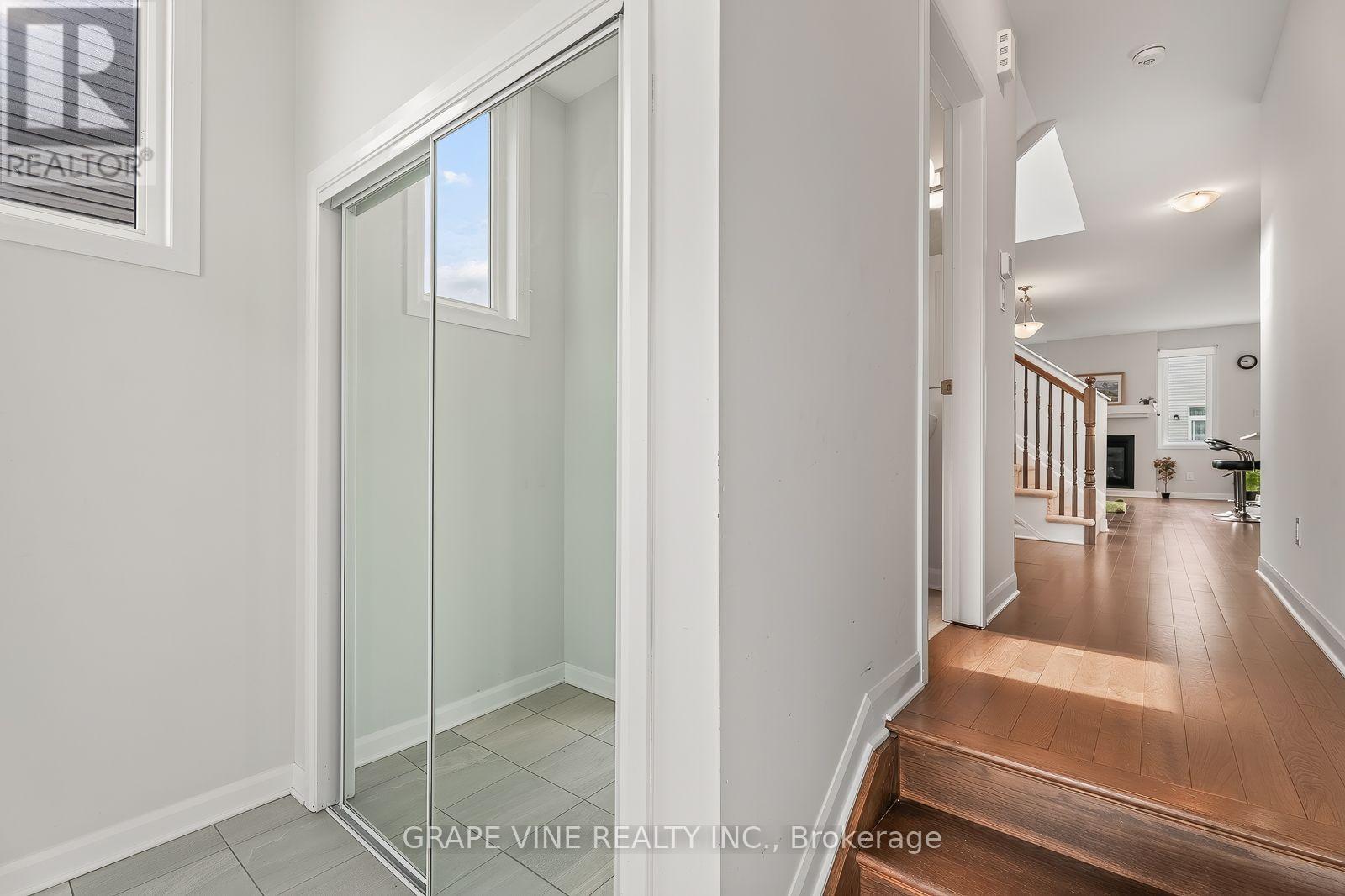 533 Winterset Road, Ottawa, Ontario  K2T 0P4 - Photo 6 - X13631630