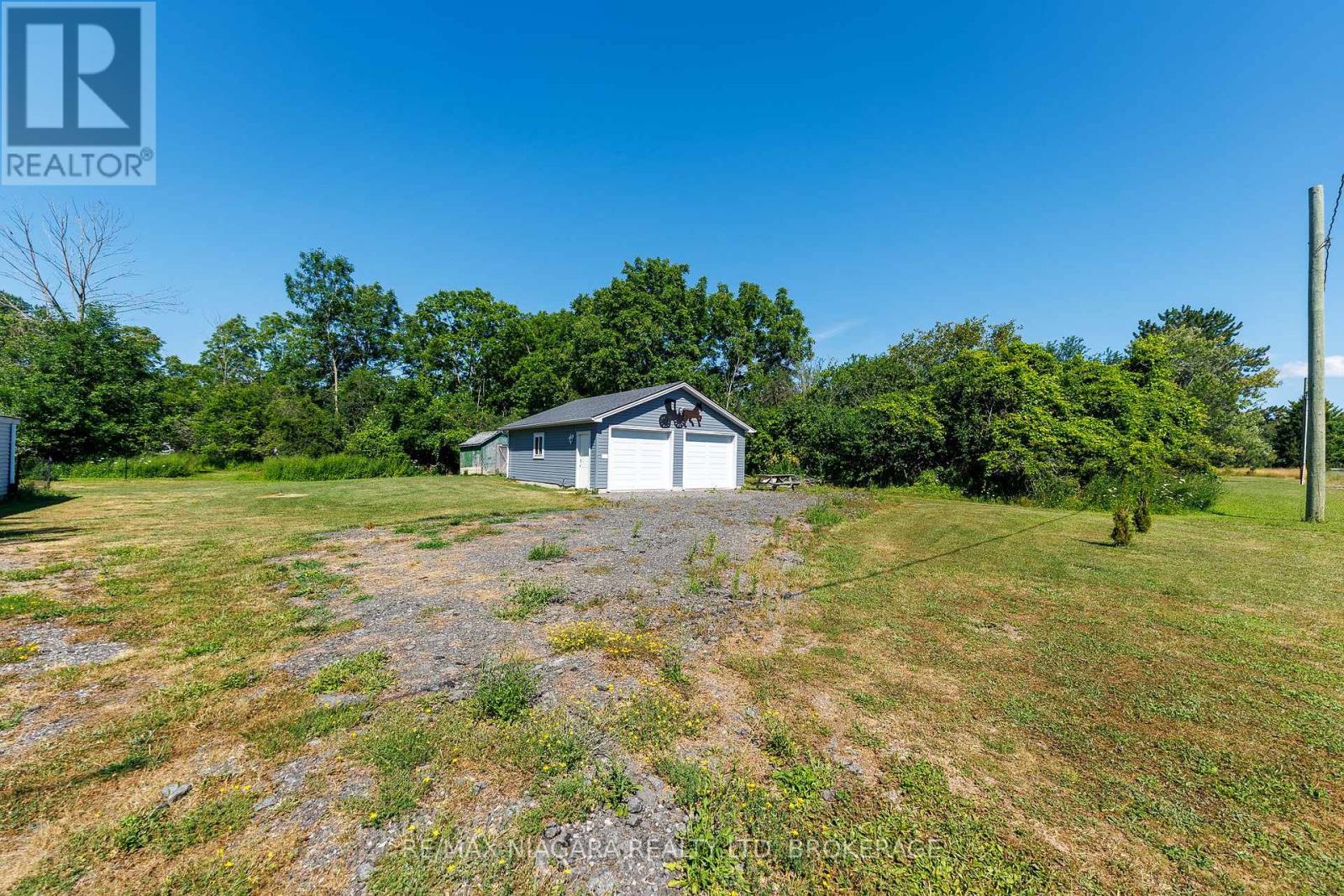 429 Delaware Avenue, Fort Erie, Ontario  L2A 5M4 - Photo 2 - X13631606