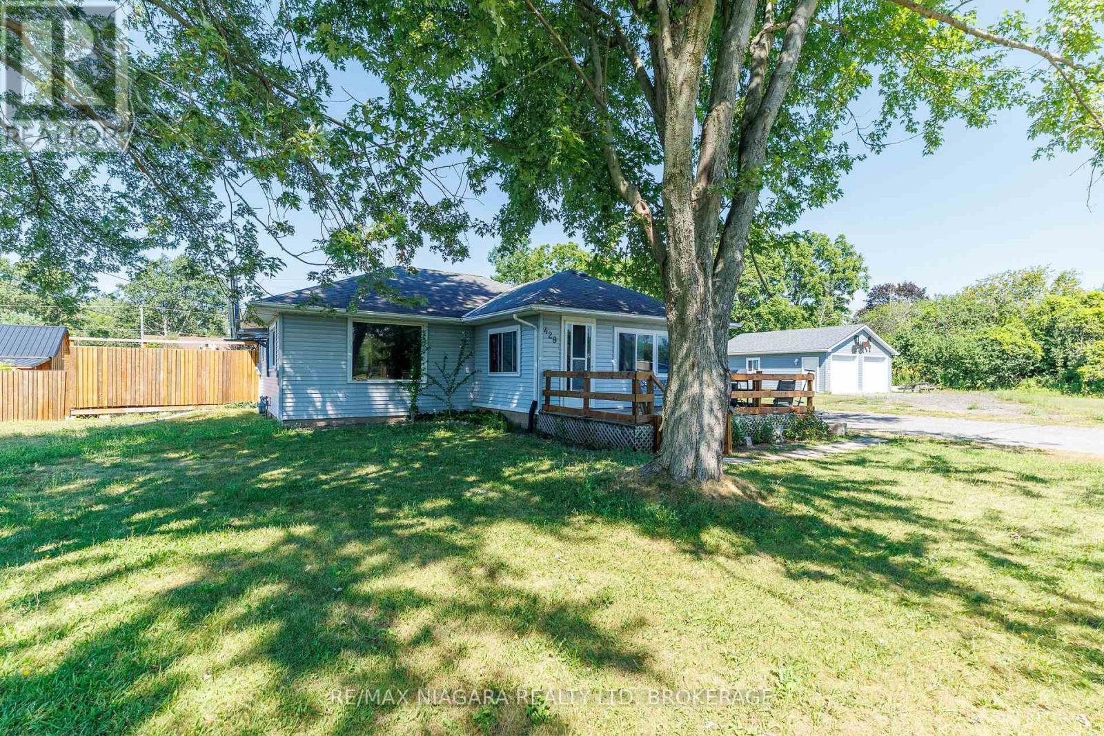 429 Delaware Avenue, Fort Erie, Ontario  L2A 5M4 - Photo 4 - X13631606