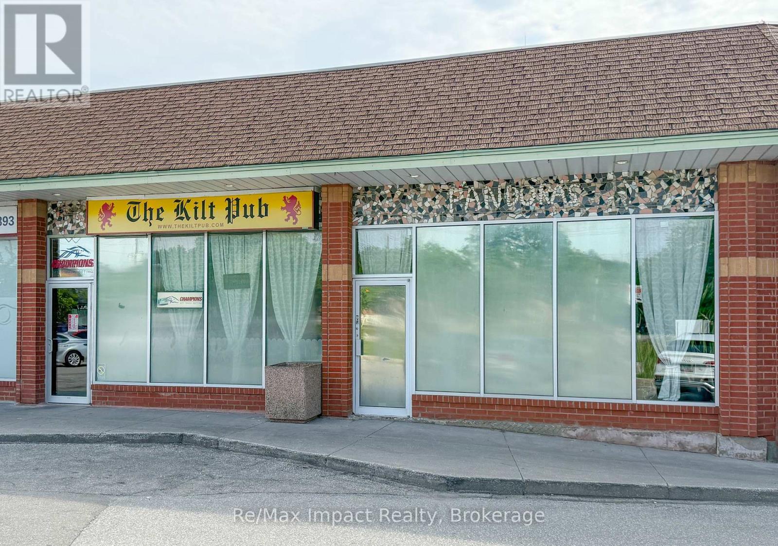 9 & 10 - 371 OLD KINGSTON ROAD, Toronto, Ontario