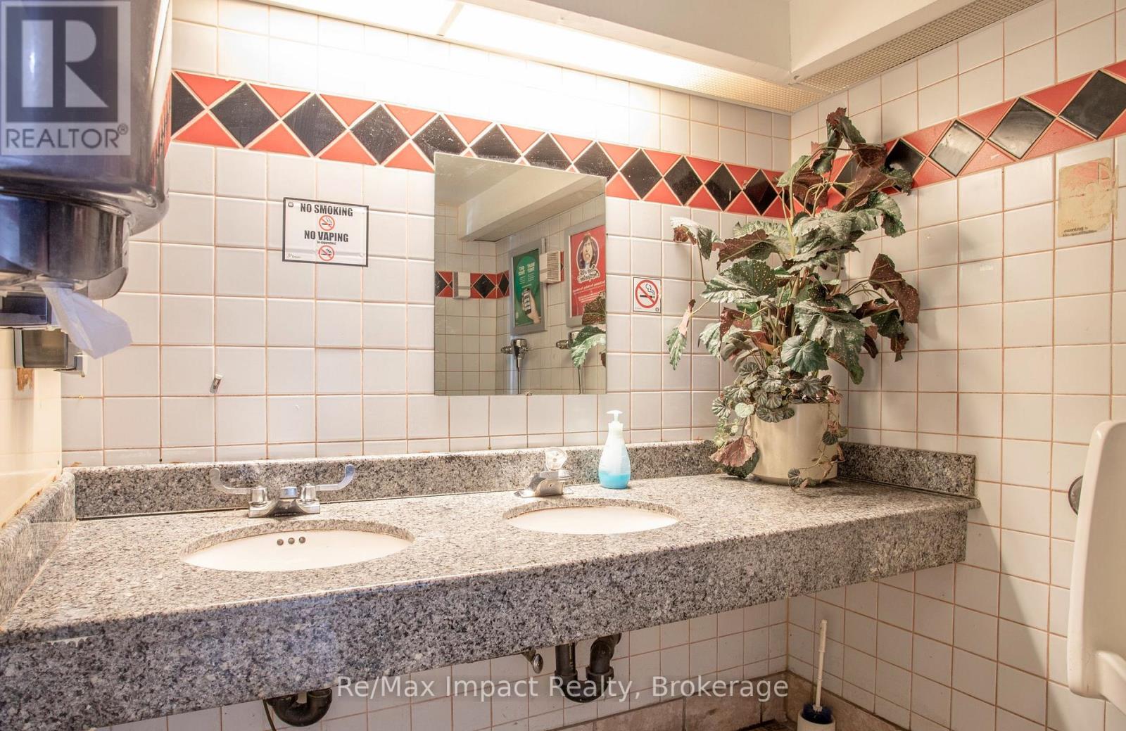 9 & 10 - 371 Old Kingston Road, Toronto, Ontario  M1C 1B7 - Photo 11 - E13629628