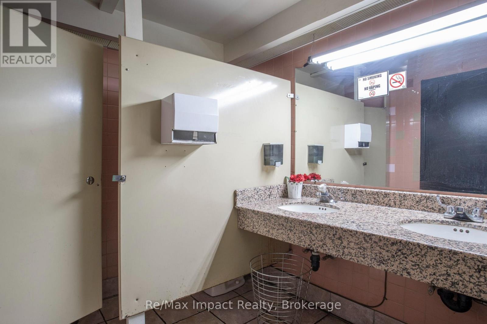 9 & 10 - 371 Old Kingston Road, Toronto, Ontario  M1C 1B7 - Photo 12 - E13629628